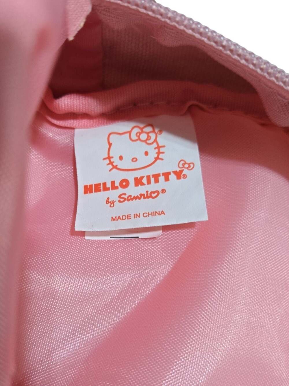 Hello Kitty Mini Backpack - Picture 3 of 7